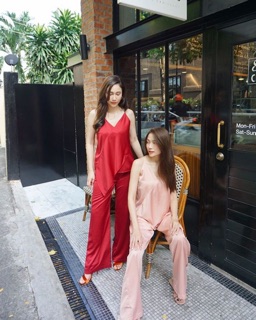 ชุดเซ็ทสายเดี่ยวซาติน สีพาสเทล Pointy drape set ชุดเซทไปทะเล ชุดเซ็ตซาติน