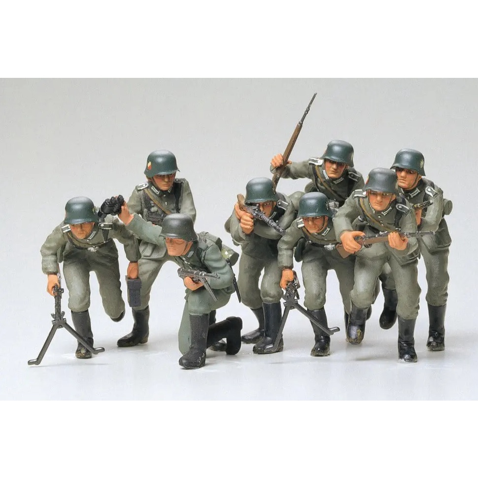 โมเดลทหาร-tamiya-ta35030-1-35-wwii-german-assault-troops-infantry