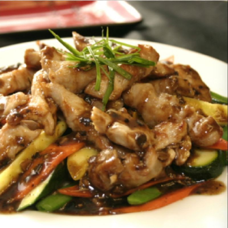 ซอสกระเทียมเต้าซี่-black-bean-garlic-sauceและซอสหมูแดง-และ-ซอสพริกเต้าเจี้ยว-แบรนด์-lee-kum-kee-ขนาด-226-กรัม