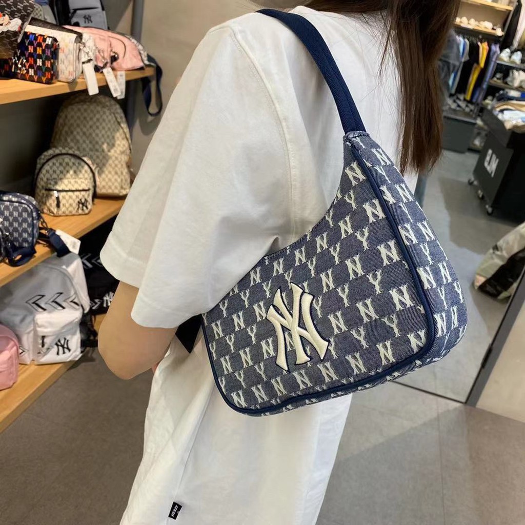 กระเป๋า-mlb-monogram-cross-bag