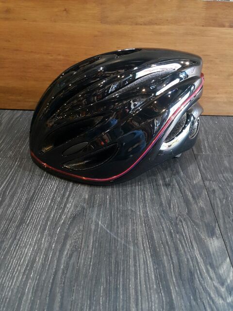 หมวกจักรยานแบบมีไฟ-hologlow-cycle-helmet