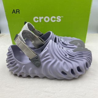 รองเท้า Crocs แบบสวมรุ่นใหม่ล่าสุดสำหรับผู้ชายงานสวยน้ำหนักเบานิ่มใส่สบายเท้ารับรองสินค้าตรงปกรูปค่ะ