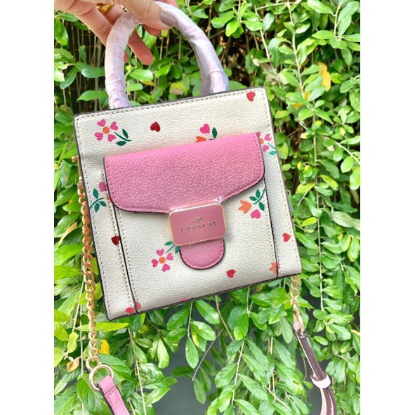 coach-mini-pepper-crossbody-with-heart-petal-print