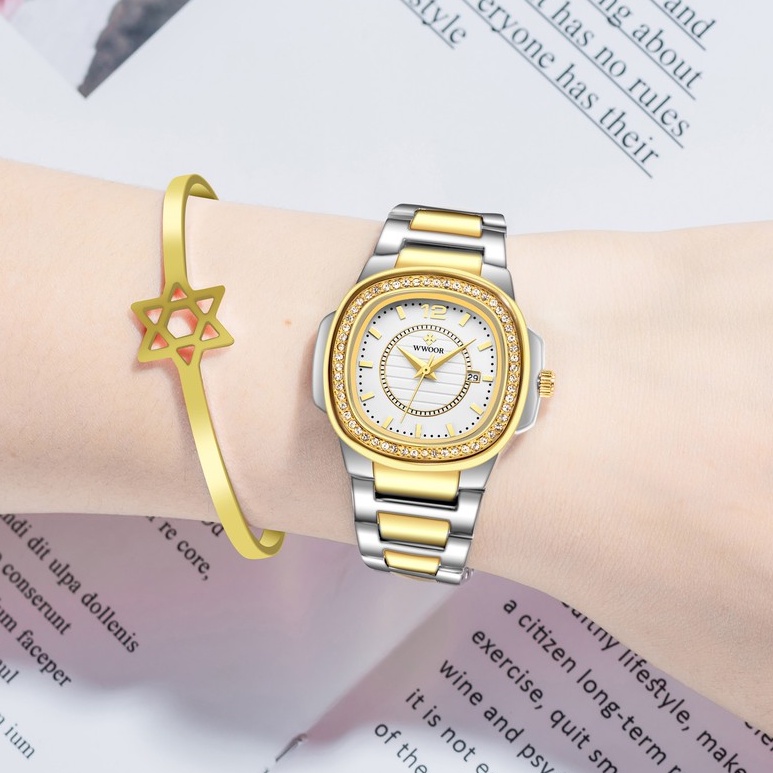 ภาพหน้าปกสินค้าWWOOR นาฬิกาข้อมือผู้หญิงแท้นาฬิกากันน้ำหรูสีชมพูนาฬิกาสายสแตนเลสสีโรสโกลด์ 8874 จากร้าน wwoor.th บน Shopee