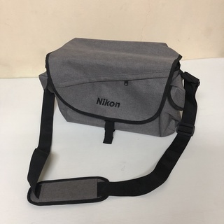 กระเป๋ากล้องสะพายข้าง Nikon สีเทา ของแท้ มือสอง ยังไม่เคยใช้งาน