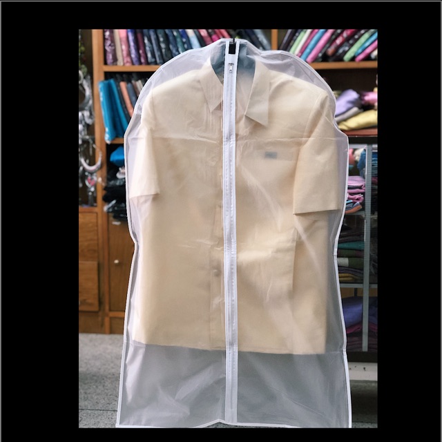 ภาพหน้าปกสินค้าถุงใส่สูท กันน้ำ กันฝุ่น จากร้าน lalasilk บน Shopee