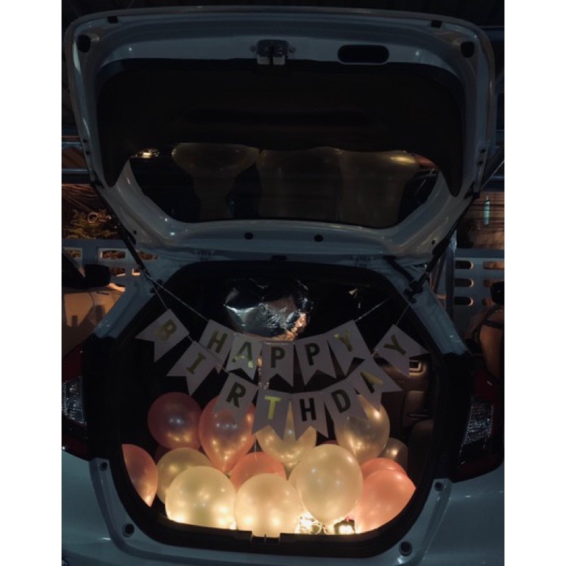 ชุดลูกโป่งวันเกิด-ในรถ