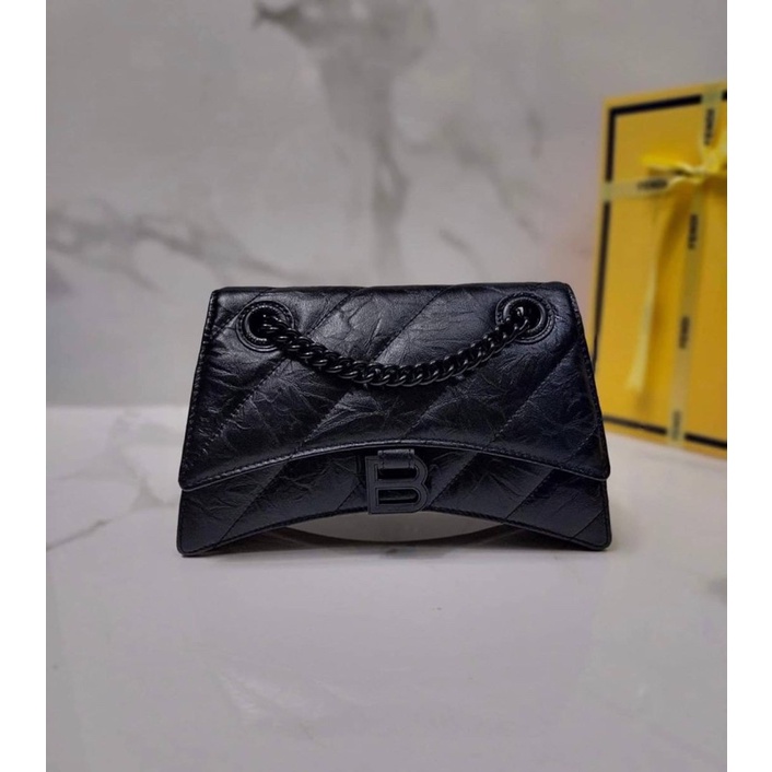 พร้อมส่ง-กระเป๋าสะพายแบรนด์เนม-กระเป๋าสะพายbalenciaga-size25cm