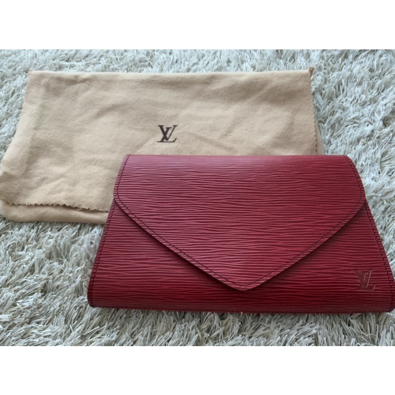 Louis Vuitton Fuchsia Epi Leather Cosmetic Pouch Demi Ronde ref