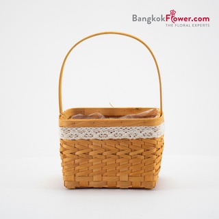 กระเช้าสานน่ารัก 03 ใบเล็กหิ้วไปตลาดเก๋ ๆ จาก bangkokflower