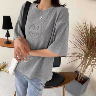 FBAShop เสื้อผญแฟชั่น2023 เรียบง่ายและหลากหลาย  ⚡คอกลมลายการ์ตูน⛅️สวยมาก ❄️ วีนนะน่ารักมากๆต้องมีแล้ว🔥