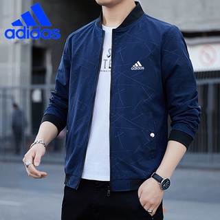 Adidas เสื้อแจ็กเก็ตบอมเบอร์ คอกลม ลายพราง กันน้ํา เข้าได้กับทุกชุด แฟชั่น 2022