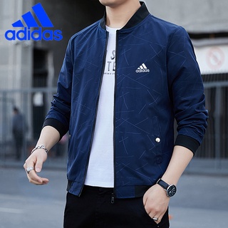 Adidas เสื้อแจ็กเก็ตบอมเบอร์ คอกลม ลายพราง กันน้ํา เข้าได้กับทุกชุด แฟชั่น 2022
