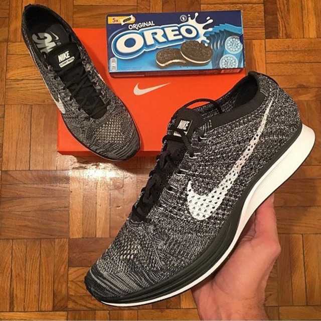 Flyknit racer oreo 2025 2.0 price philippines