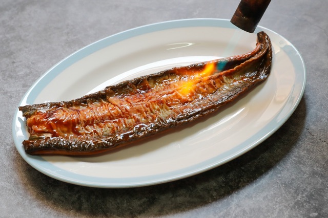 ภาพหน้าปกสินค้าปลาไหลญี่ปุ่น ราคาถูก ค่าส่งถูก  ปลาไหลญี่ปุ่นย่างซีอิ๊ว 140G Unagi Set สุดคุ้ม ปลีก ส่ง ราคาถูก จากร้าน noteunagi บน Shopee