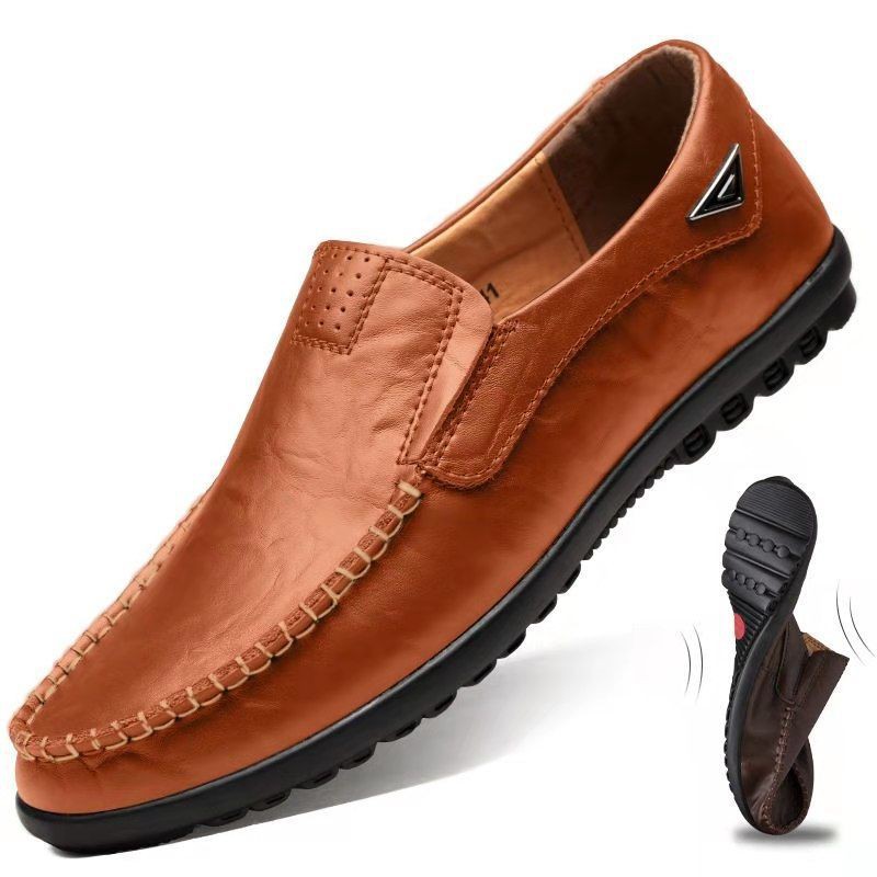 ภาพหน้าปกสินค้า2022 ใหม่ผู้ชายรองเท้าหนังลำลองระบายอากาศนุ่มพื้นรองเท้าสไตล์