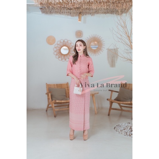 V100-1 ชุดผ้าไทยเซ็ทเสื้อผ้าถุงทอลายเนื้อนิ่ม ทรงสวยดูแพง พร้อมส่งทุกไซส์ มุมมองที่ 4