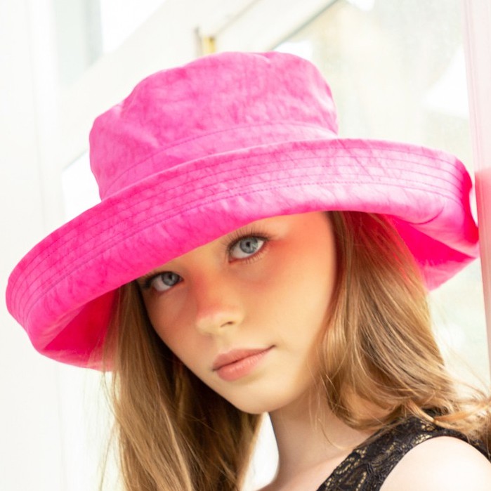 atipa-หมวกปีกกว้าง-modern-queen-สีชมพูบานเย็น-สีแซ่ป-ใส่เด่นไปเที่ยว