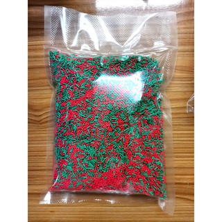 เกล็ดโรยคริสมาส สีคละ แดง เขียว สุดคุ้มถุงครึ่งกิโลกรัม 500กรัม ขายดีที่สุด น้ำตาลแต่งขนม แต่งหน้าเค้ก เทศกาลคริสมาส