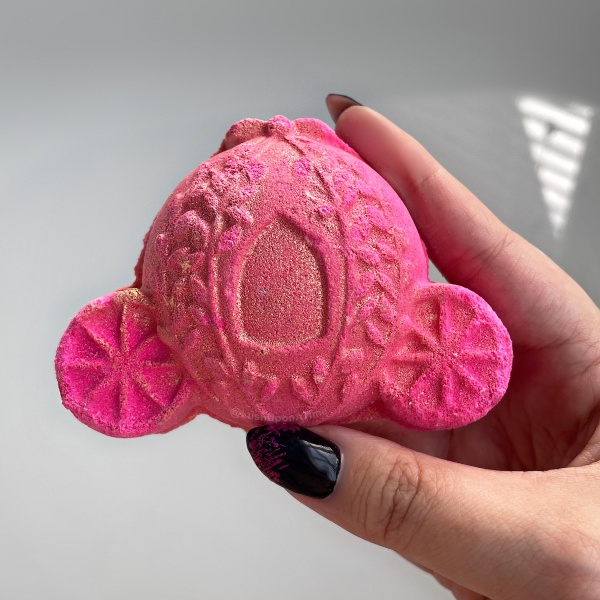 (ของใหม่) Lush You Shall Go to the Ball Bath Bomb 155g Shopee Thailand