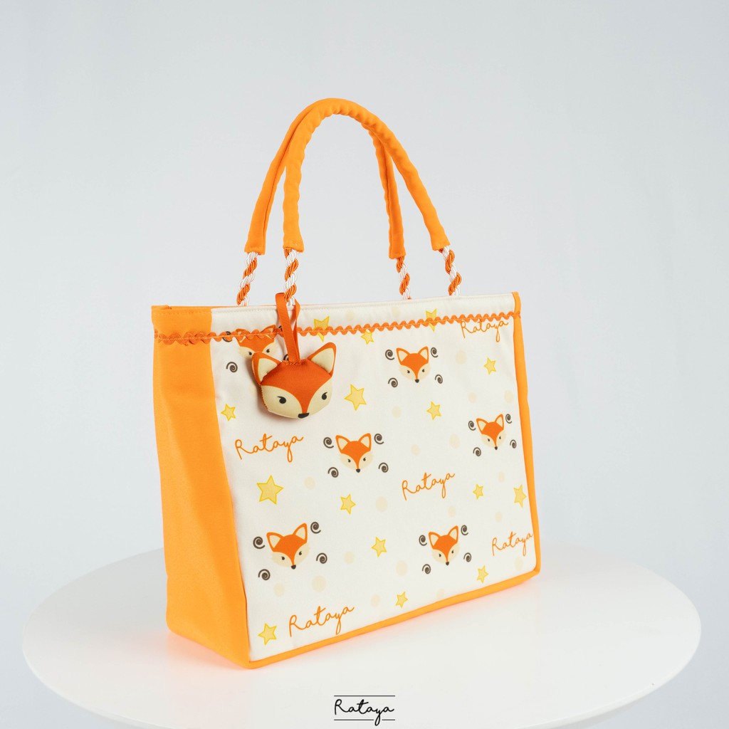 rataya-กระเป๋าถือขนาดกว้างใบเล็ก-star-fox-width-middle-bag