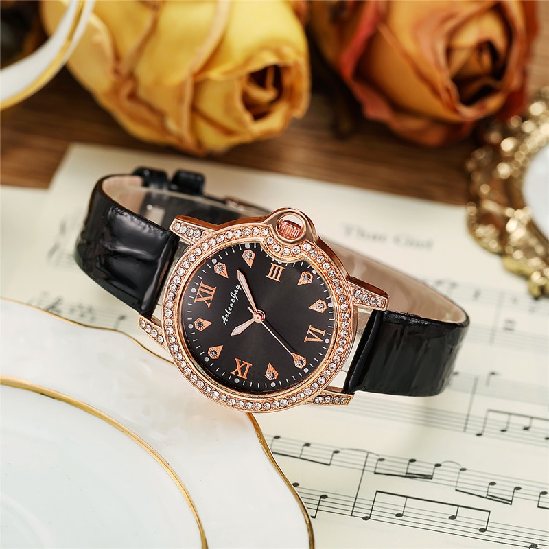 ภาพสินค้านาฬิกาข้อมือควอตซ์ สายหนัง ประดับเพชรเทียม ลําลอง แฟชั่นสําหรับผู้หญิง จากร้าน vansvar.th บน Shopee ภาพที่ 1