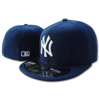 ใหม่ MLB New York Yankees Fitted Cap ผู้ชาย ผู้หญิง หมวกฮิปฮอป ปิดเต็มรูปแบบ หมวกกีฬา แฟชั่น Topi Lufm