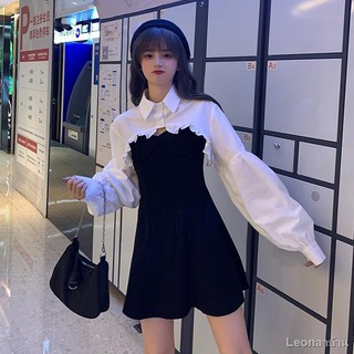 ชุดสูทสไตล์ Hepburn หญิง 2020 ฤดูใบไม้ร่วงใหม่เกาหลีรุ่นย้อนยุคเสื้อเชิ้ตสีขาวกระโปรงแขวนอารมณ์แฟชั่นชุดสองชิ้น