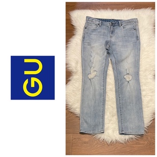 แท้ 💯% Used กางเกงยีนส์ GU size M (เอวต่ำ 29-30”) สีซีด แต่งสไตล์ Ripped Jeans ผ้ายืดใส่สบาย