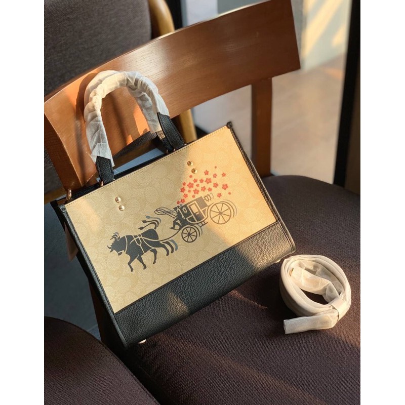 new-arrival-coach-lunar-new-year-dempsey-carryall-in-signature-with-ox-and-carriage
