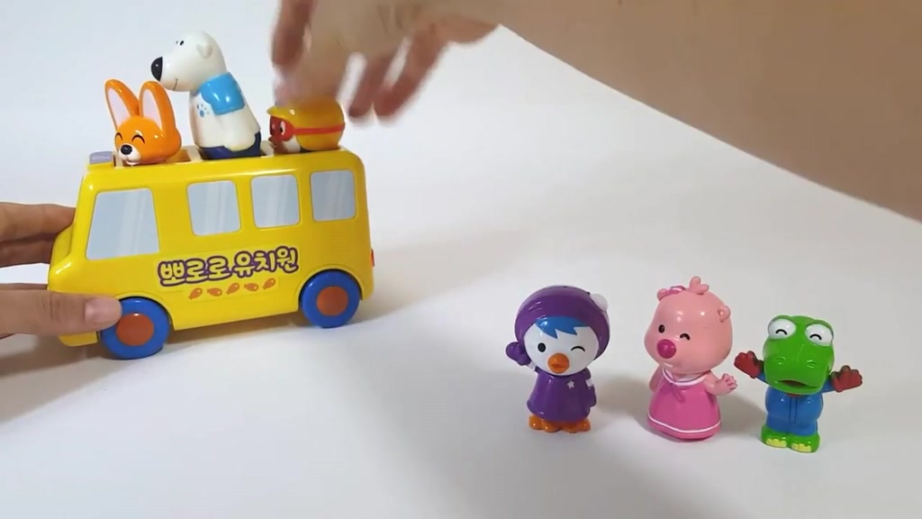 pororo-friends-kindergarten-minibus