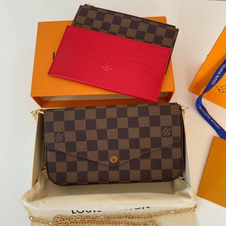 กระเป๋า​สะพาย​ข้าง​แบรนด์​ Louis​ Vuitton