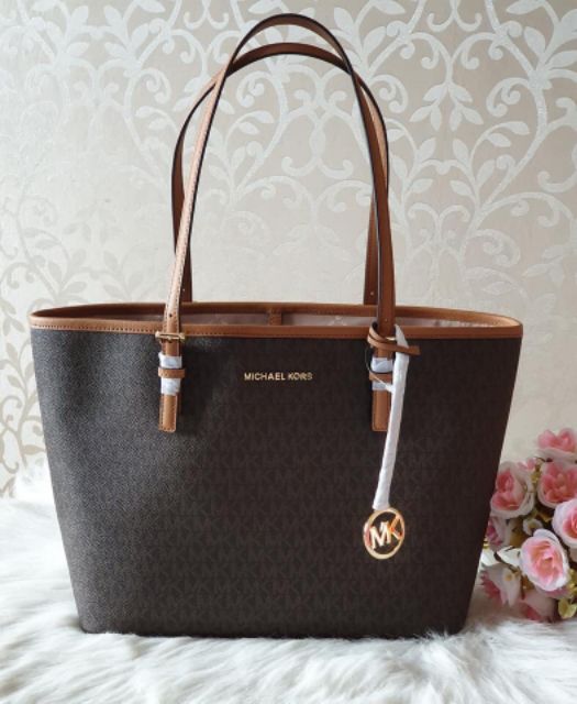 michael-kors-medium-carryall-tote