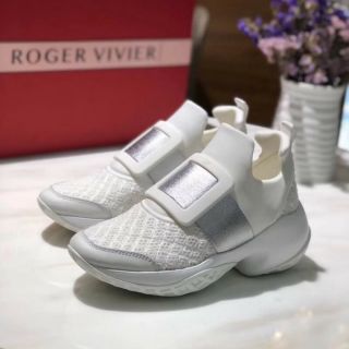 รองเท้า Roger viver สินค้าพร้อมส่งค่ะ งานเหมือนแท้ทุกประการ