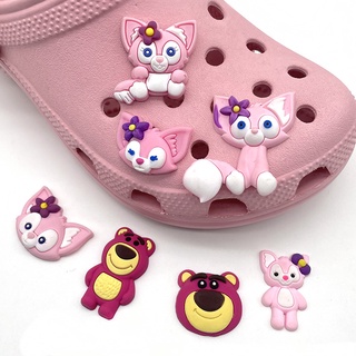 เข็มกลัด ลายการ์ตูนดิสนีย์ Stella Lou Jibits Croc Charm Strawberry Bear สําหรับตกแต่งรองเท้าผู้หญิง