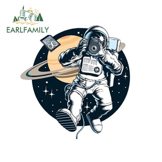 Earlfamily สติกเกอร์ ลายกราฟฟิตินักบินอวกาศ ดวงจันทร์ 13 ซม. x 12.5 ซม. กันรอยขีดข่วน สําหรับติดตกแต่งรถยนต์ รถจักรยานยนต์