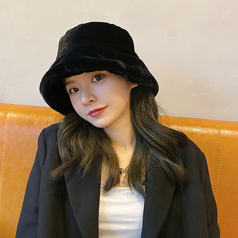 ภาพหน้าปกสินค้าหมวกบักเก็ต แบบหนา ให้ความอบอุ่น สีพื้น สไตล์เกาหลี สำหรับผู้หญิง จากร้าน fashion2017s.th บน Shopee