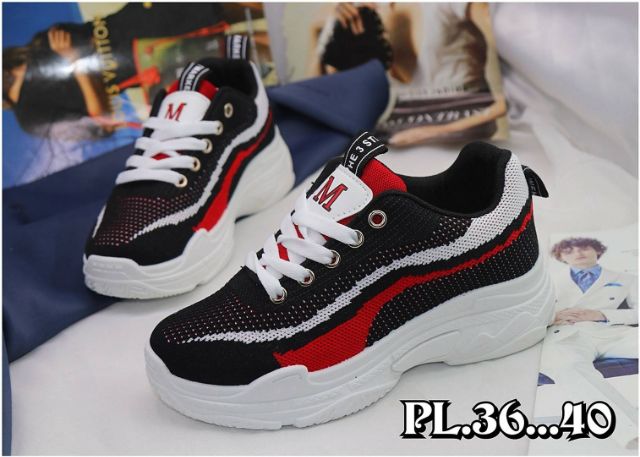 รองเท้าผ้าใบ-36-40-ราคา-650บาท