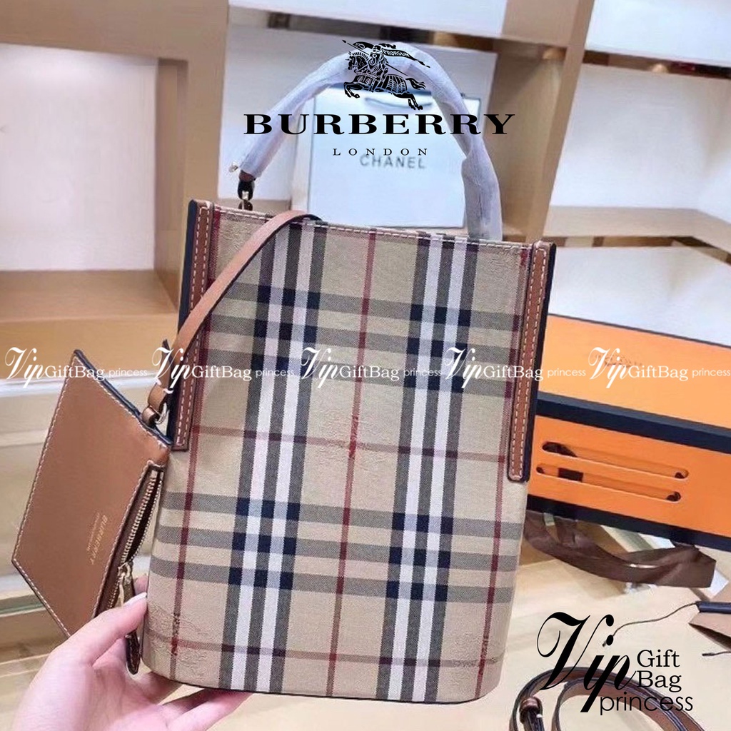 BURBERRY FRAGRANCES CROSSBODY BUCKET / BURBERRY BUCKET กระเป๋าสะพาย