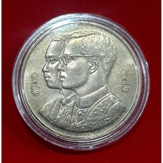 ภาพขนาดย่อของภาพหน้าปกสินค้าเหรียญนิกเกิล 10 บาท วาระที่ 46 60 ปีมหาวิทยาลัยธรรมศาสตร์ จากร้าน nukanda89 บน Shopee ภาพที่ 3