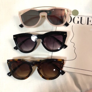 แว่นกันแดด SG032 Valen Gold Stud แว่นแฟชั่น ไฮเอน หมุดสีทอง สไตล์วาเลนติโน่