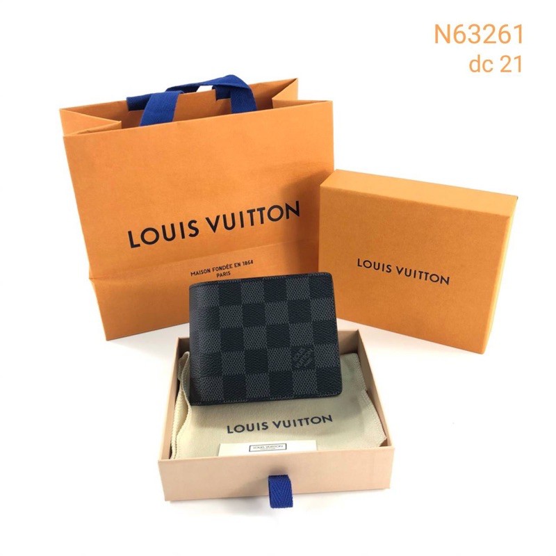 new-lv-slender-multiple-wallet