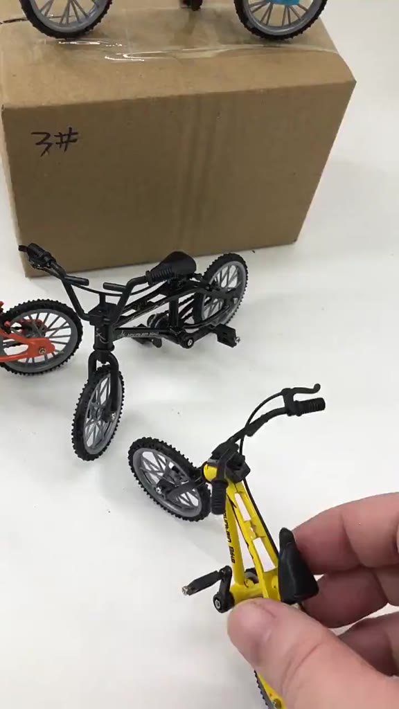 back2life-high-quality-mini-finger-bike-alloy-mountain-bike-finger-bmx-bike-finger-bicycle-gift-model-toys-for-boys-creative-game-for-children-mini-bike