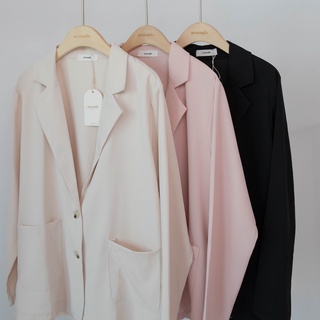 เสื้อเบลเซอร์ สีพื้น มีกระเป๋าหน้า 2 สี เบสิคแมทง่ายStrawberry color blazer