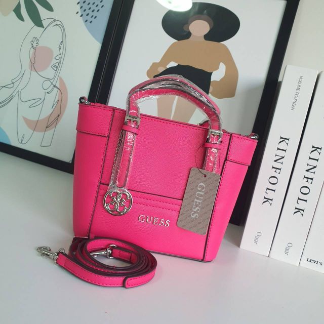 กระเป๋าสะพาย-ส่งguess-mini-tote-saffiano-bag