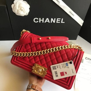 กระเป๋า​สะพาย​ข้าง​ Chanel​