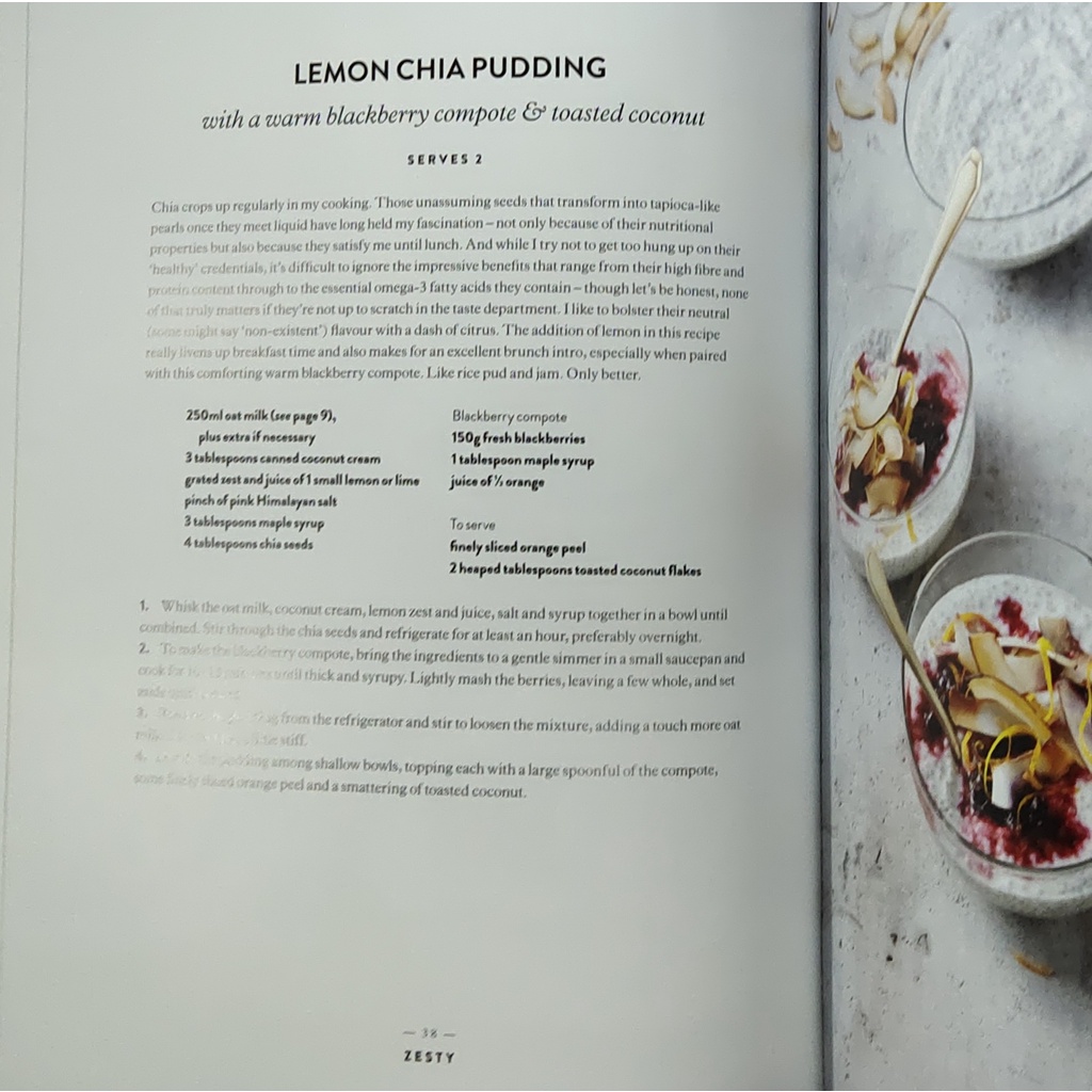 หนังสืออาหาร-ขนมหวาน-วีแกน-ภาษาอังกฤษ-cook-share-eat-vegan-240page