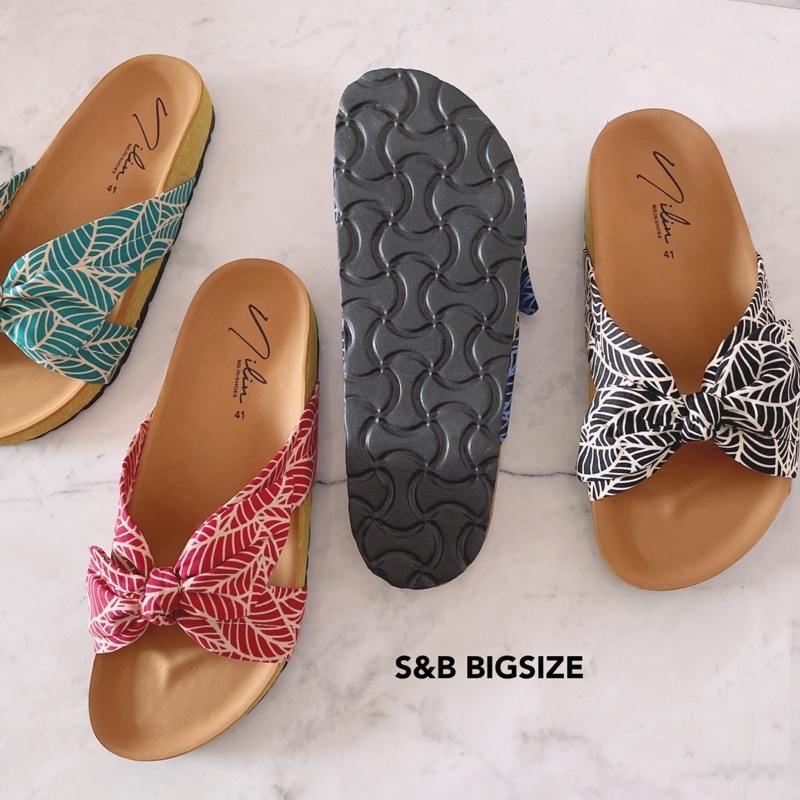 ภาพสินค้ารองเท้าแตะ สวม ลายดอก 41-45 ไบเค่น ไบเก้น โบว์ ฮาวาย ไซส์ใหญ่ ไซด์ใหญ่ Bigsize plussize Hawaii จากร้าน sabybata บน Shopee ภาพที่ 1