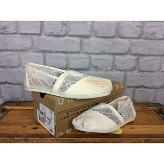 สินค้า TOMS รองเท้าผู้หญิง รุ่น White Lace แท้ (ไม่มีถุงผ้า)