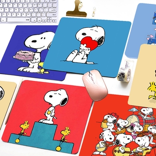 ภาพหน้าปกสินค้าแผ่นรองเมาส์ลายการ์ตูน Snoopy กันลื่นสําหรับเล่นเกม ที่เกี่ยวข้อง